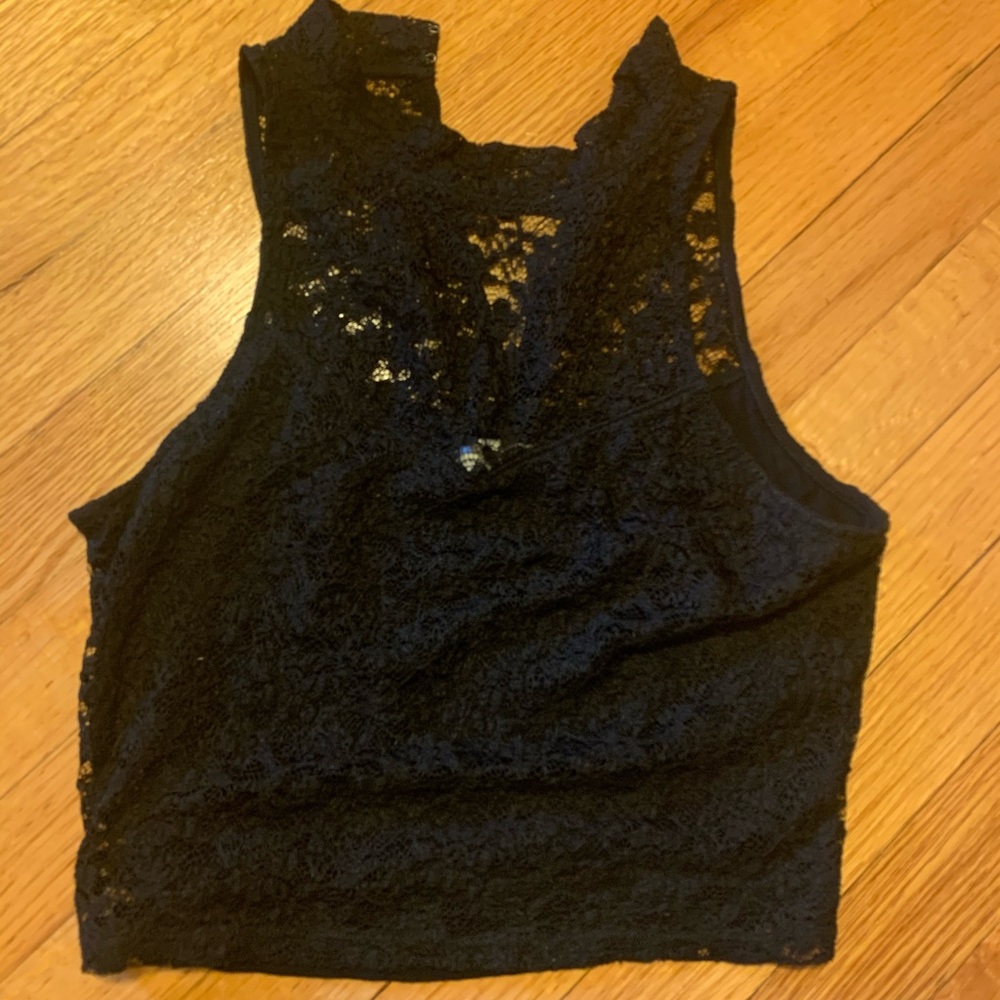 Black lace crop top - Picture 6 of 6